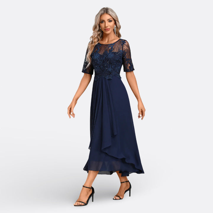 Mariana – Kurzarmkleid mit Spitze
