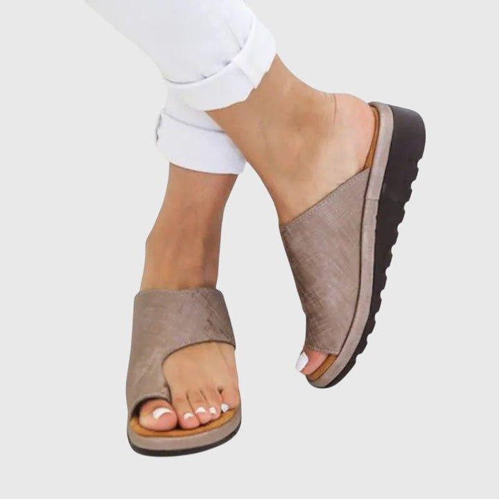 Albertine | Orthopädische Sandalen