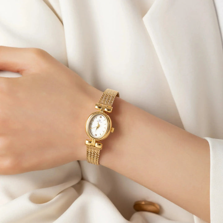 Amalie | Minimalistische Uhr im schlichten Stil