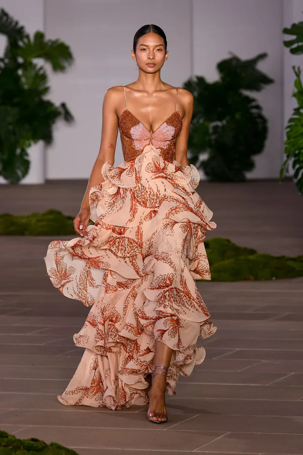 Nadine | Kleid mit Rüschendesign
