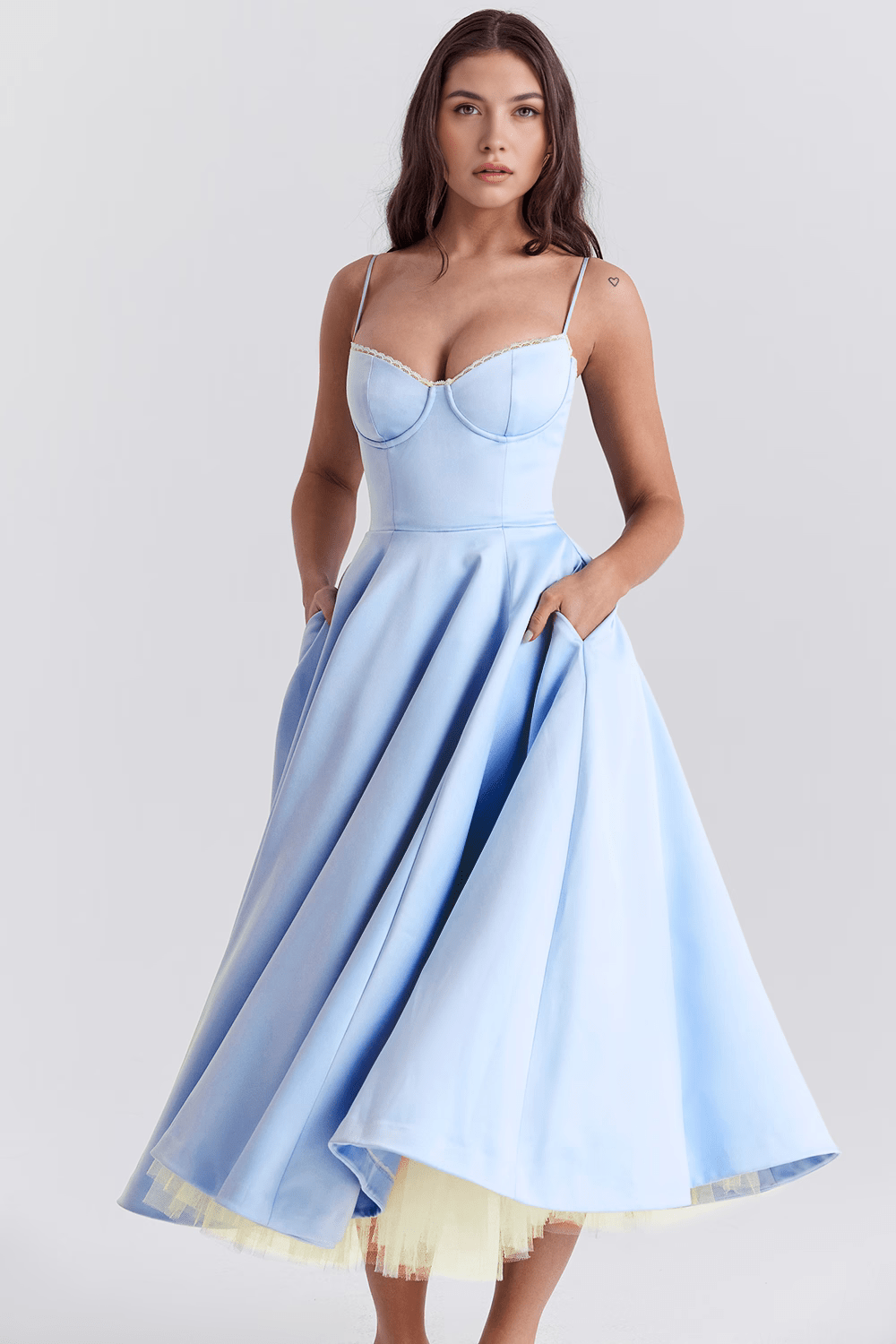 Elisa | Kleid in Midilänge