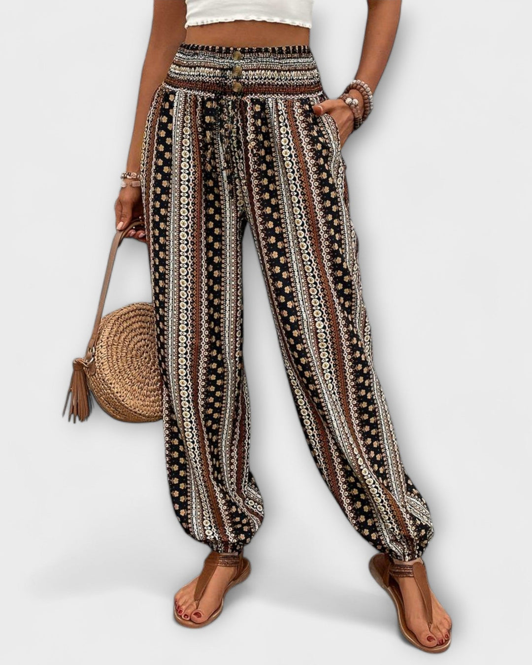 Stoffhose im Ethno-Stil