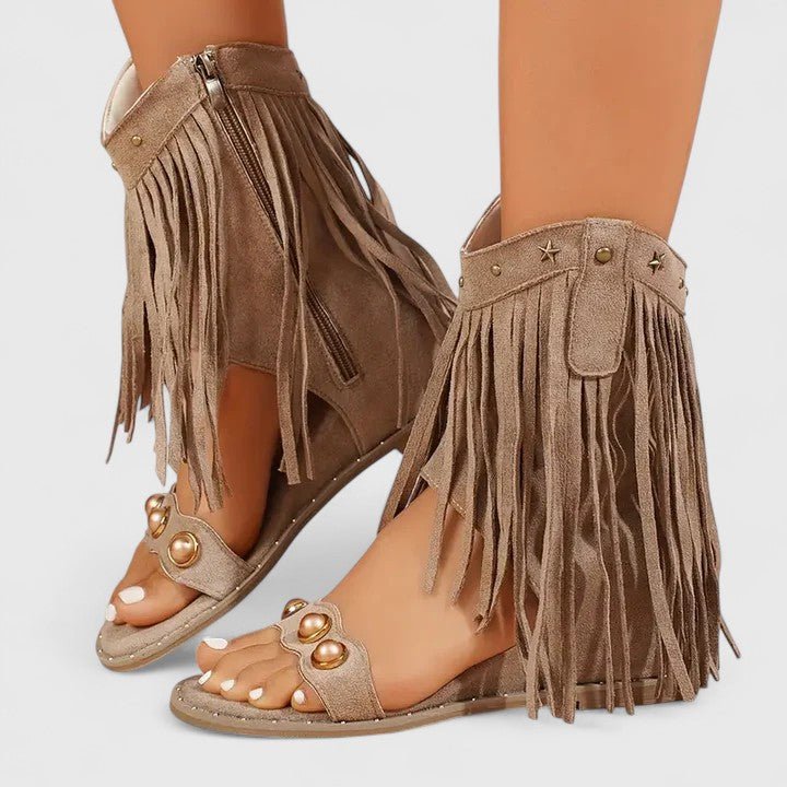 Schau dir die Sandalen an