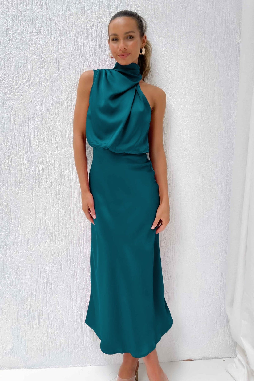 Sara | Kleid in Midilänge
