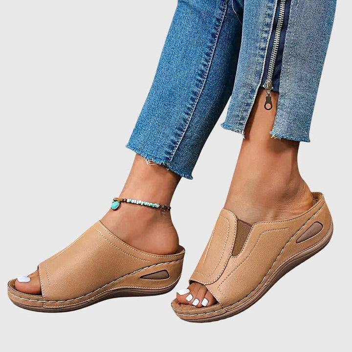 Stina | Orthopädische Sandalen