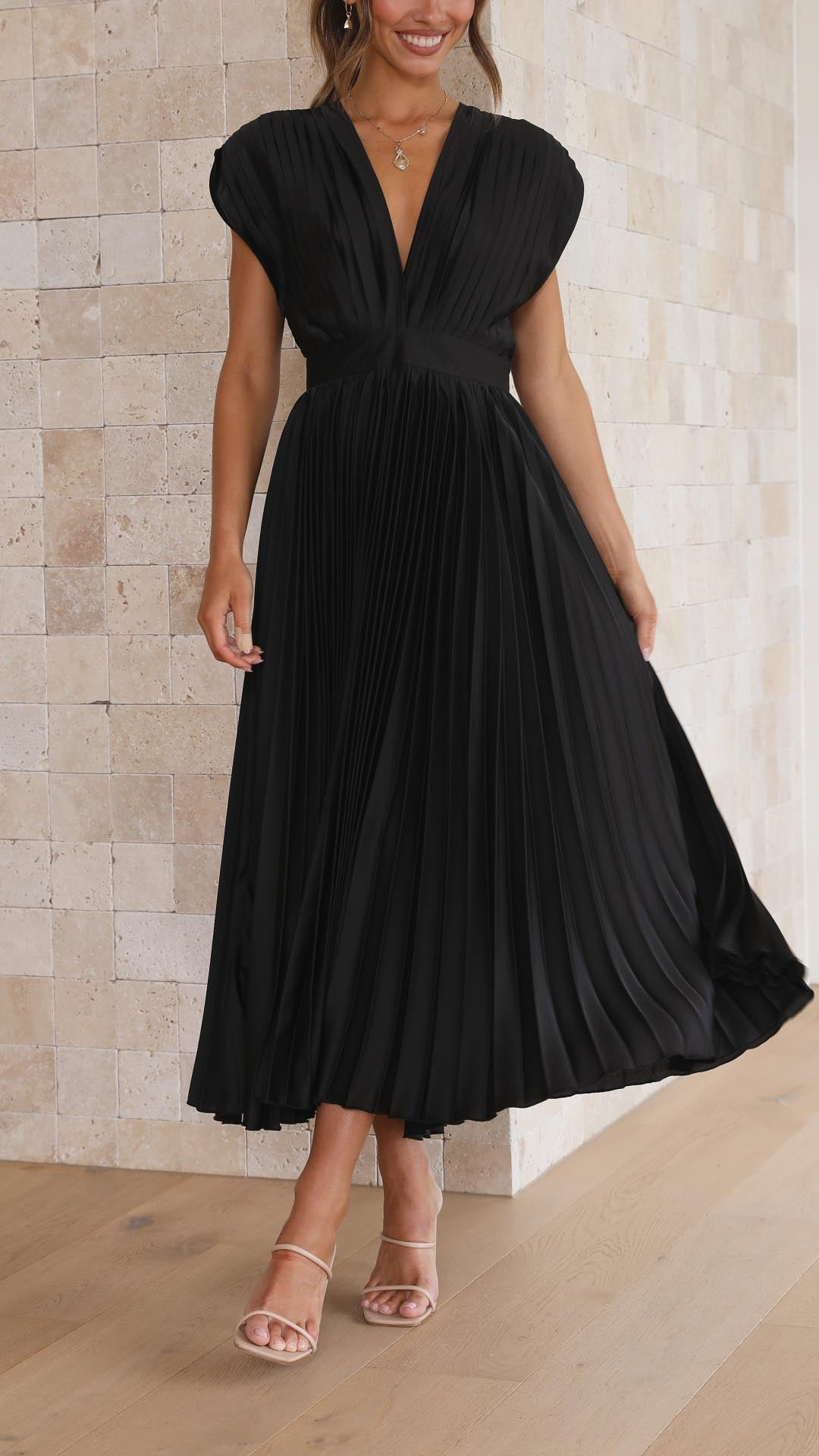 Elsa | Elegantes Plisseekleid