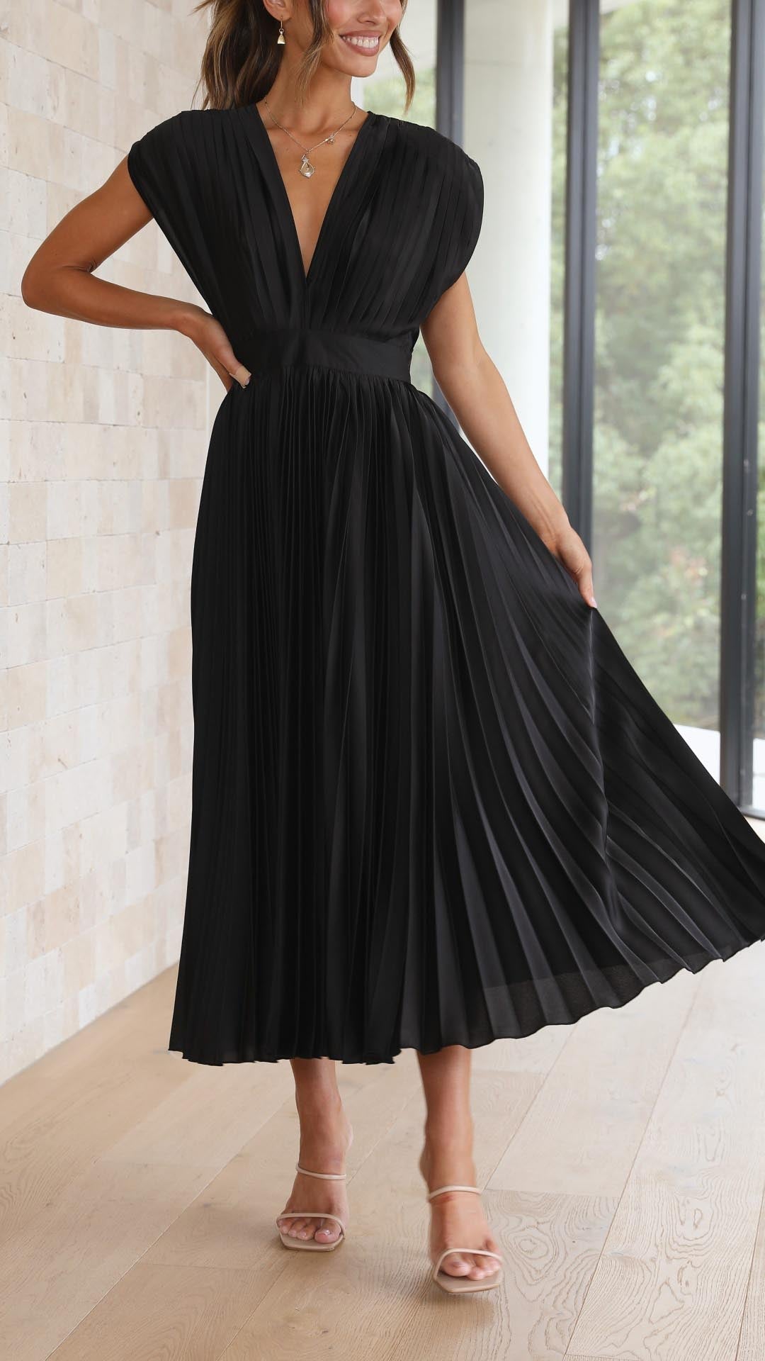 Elsa | Elegantes Plisseekleid