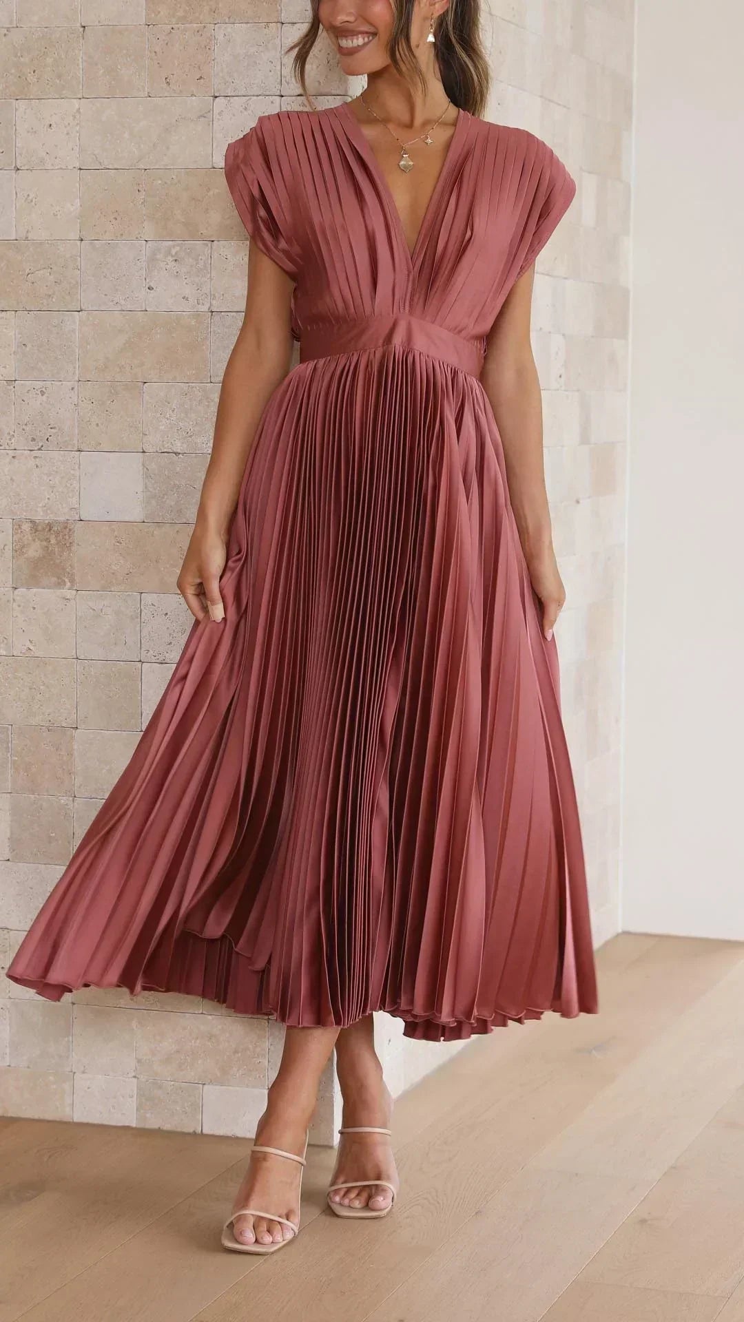 Elsa | Elegantes Plisseekleid