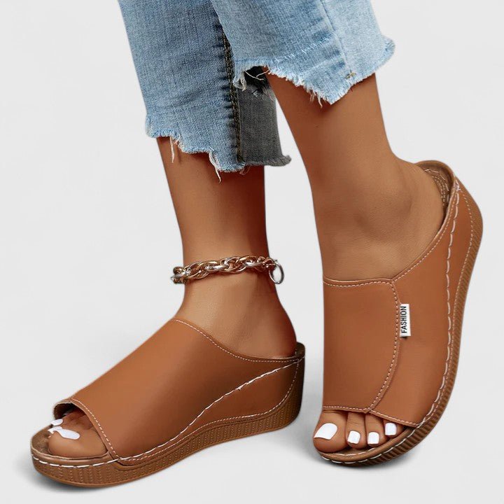 Thea | Orthopädische Sandalen