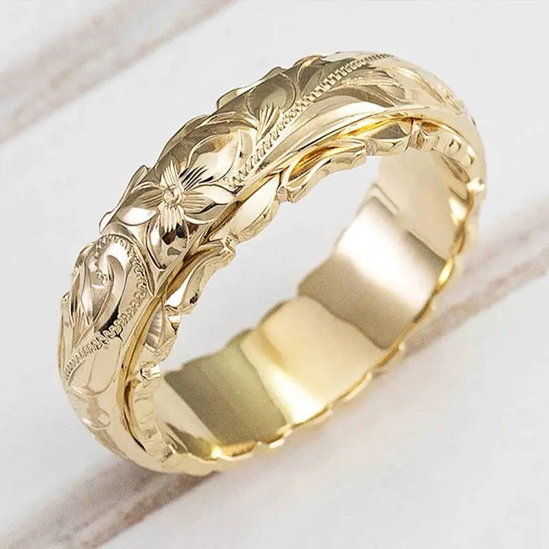Goldring mit Vintage-Blumenmuster