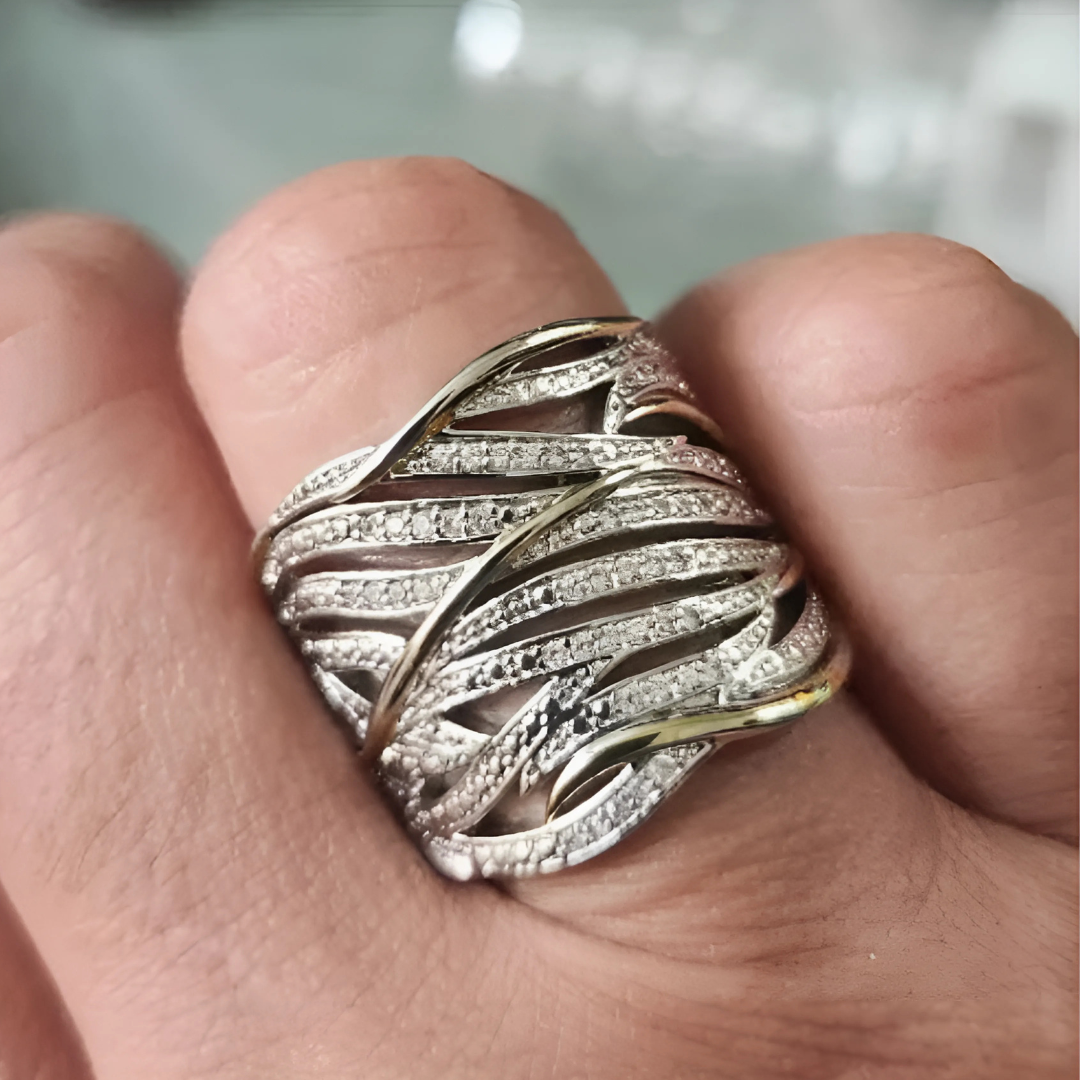 Stylischer Ring